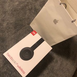 Beats by Dr. Dre Beats Solo 3 Wireless Headphones
